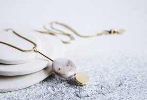 Colgante Materia Agata Chapado en oro de 18kt y libre de níquel y plomo