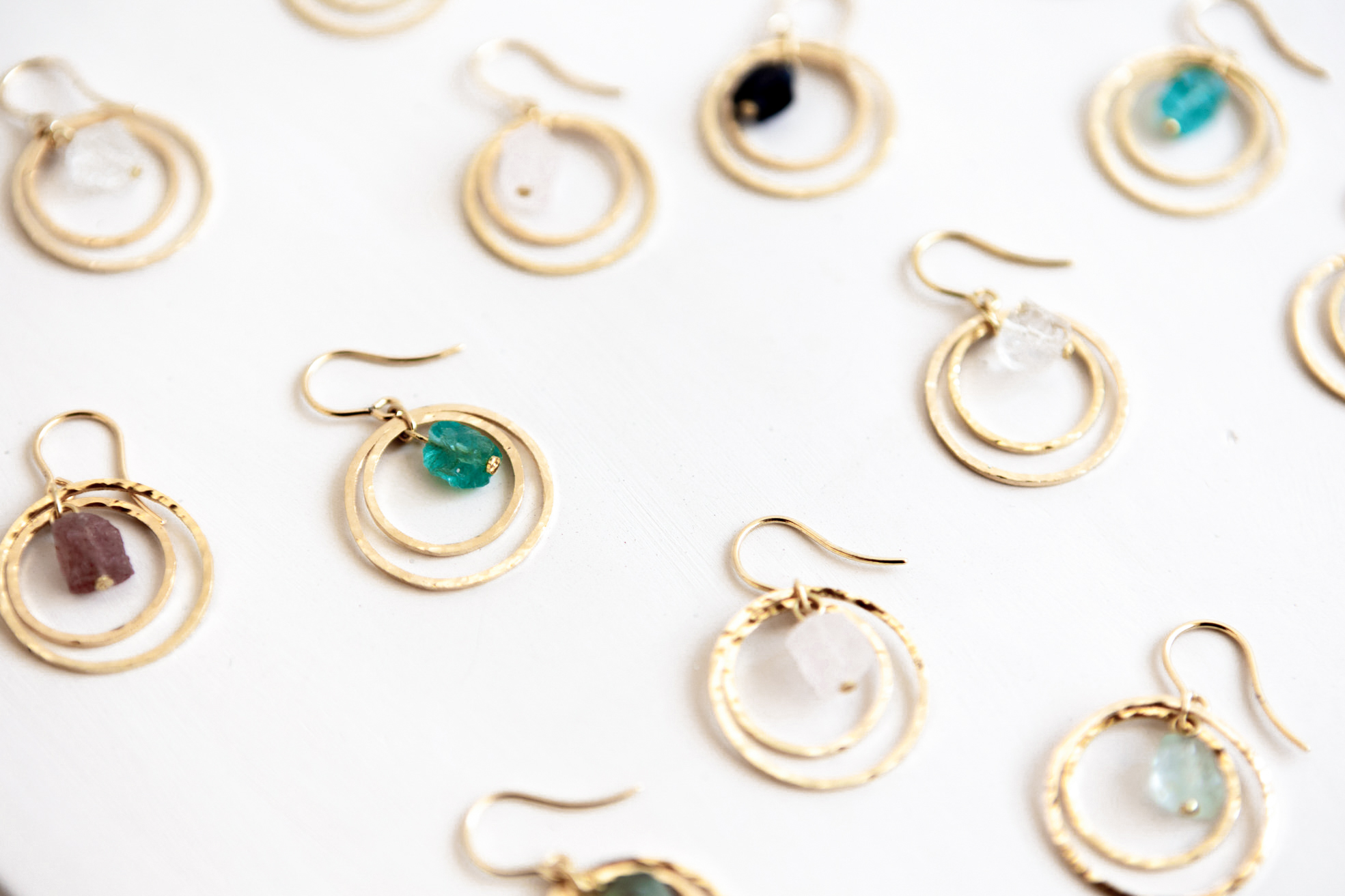 Pendientes piedras naturales de colores Fauna y Flora Prometeo