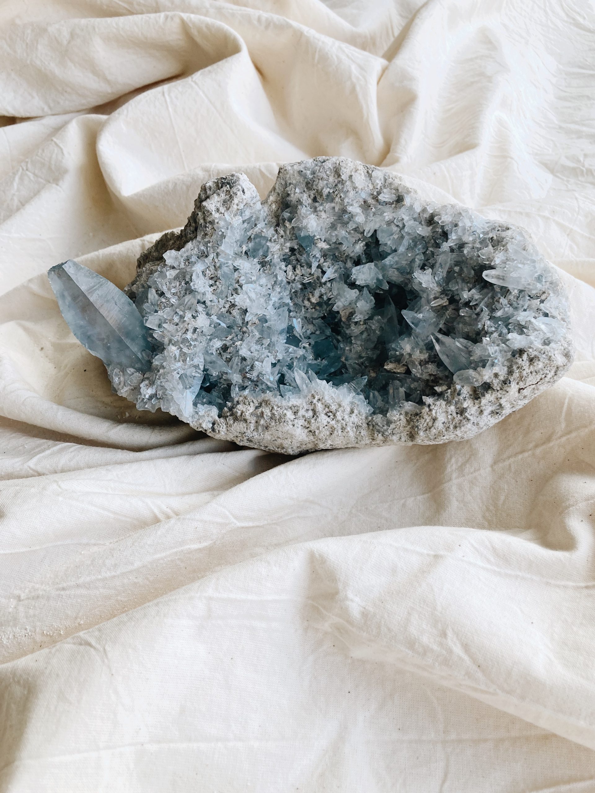 Geoda Celestina minerales