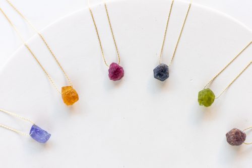 Collares piedras de colores Fauna y Flora